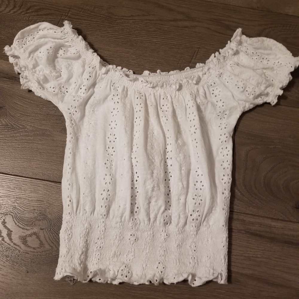 paper + tee Brand, New, Off the shoulder Top, Size Small, White